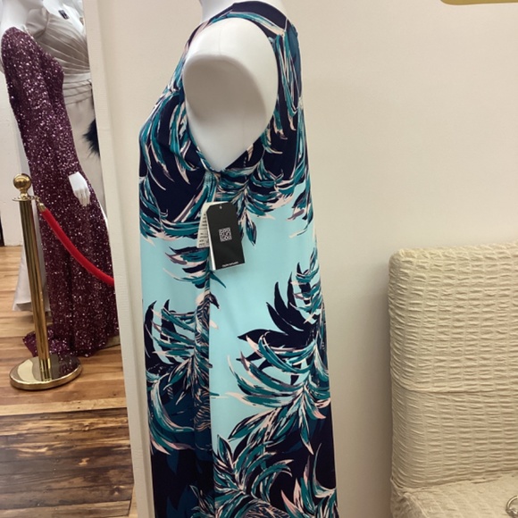 Tropical dreams dress - Picture 3 of 5